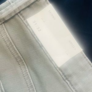 American Eagle Skinny Airflex+ size 31/32